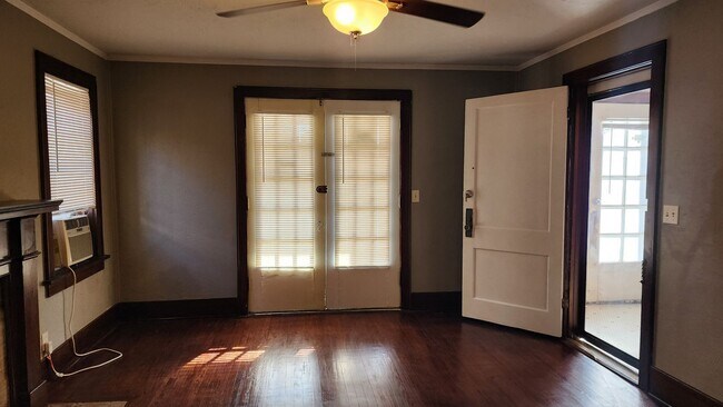 Foto del edificio - 1 Bed 1 Bath apartment in Okc close to Pla...