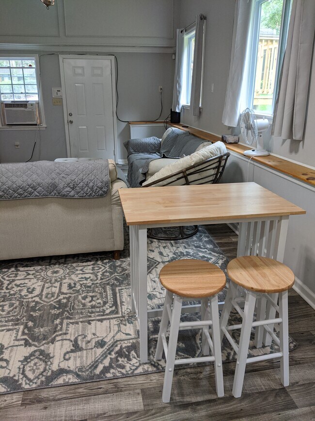 Foto del edificio - 201 PARTRIDGE CIR Apt.