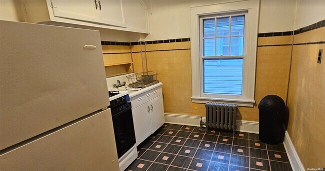 Foto del edificio - 89-43 70th Ave