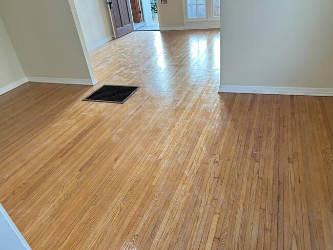 Dining Room - 632 N Vista St