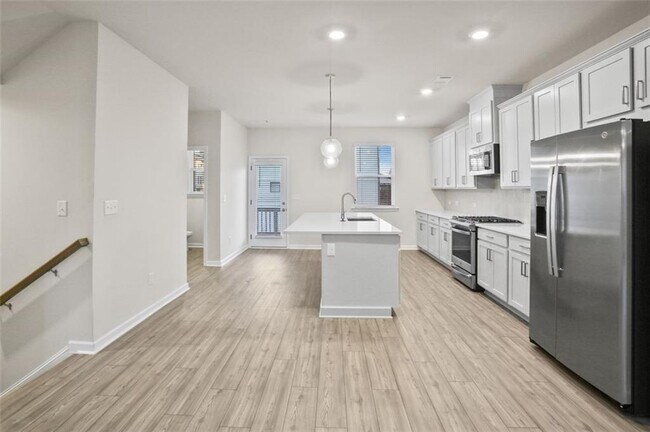 Building Photo - 26 Peeples Dr