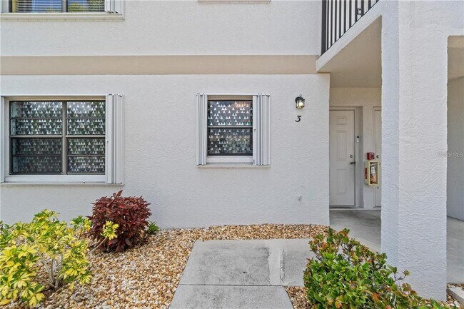 Foto del edificio - 26485 Rampart Blvd