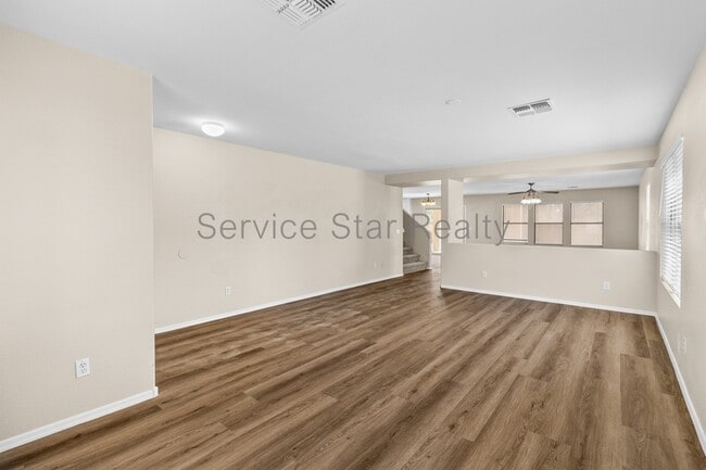 Building Photo - 16907 W Marshall Ln
