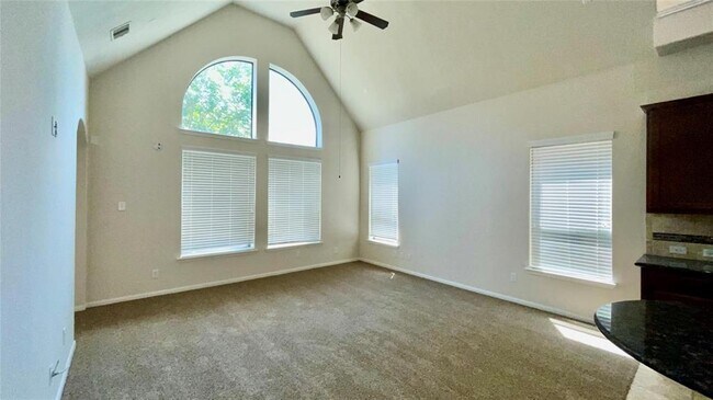 Foto del edificio - 12430 Tyler Springs Ln