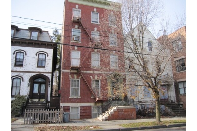 Primary Photo - 277 Grand St