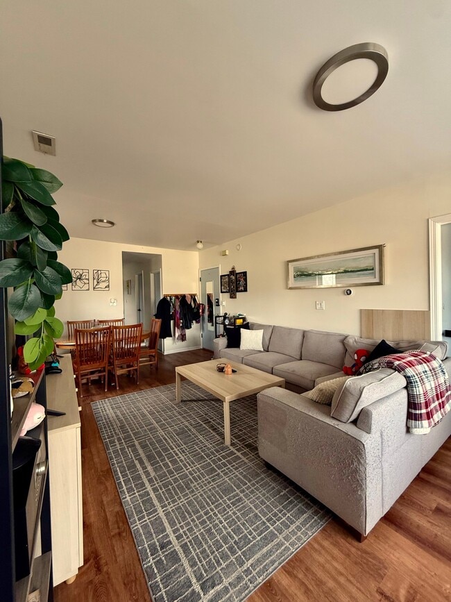 Photo - 2958 S Throop St Apartment