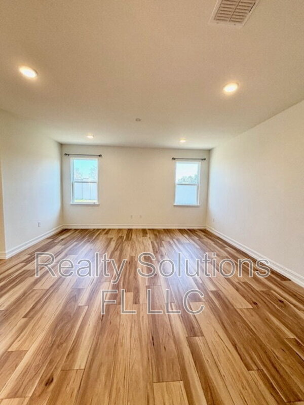 Building Photo - 1616 Blue Lagoon Cir