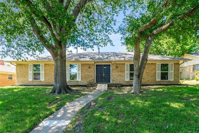 Foto principal - 6607 Club Wood Dr