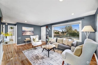 Building Photo - 4027 51st Ave SW
