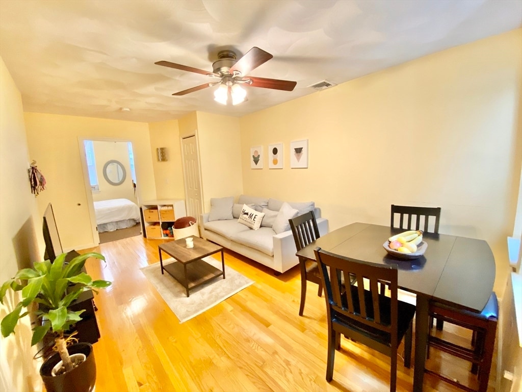 Primary Photo - 66 N Margin St