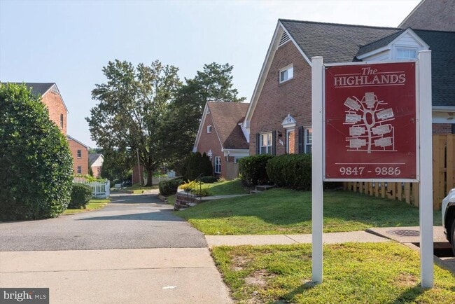 Building Photo - 9860 Hagel Cir