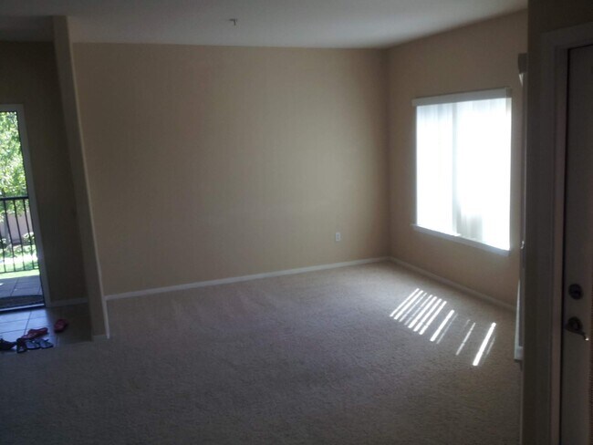 Building Photo - 4200 E Commerce Way