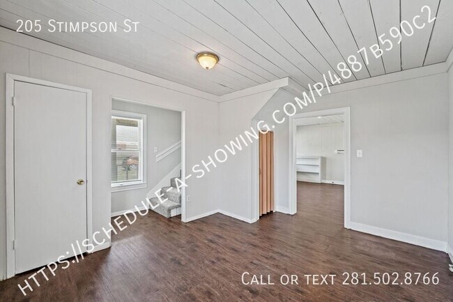 Foto del edificio - 205 Stimpson St