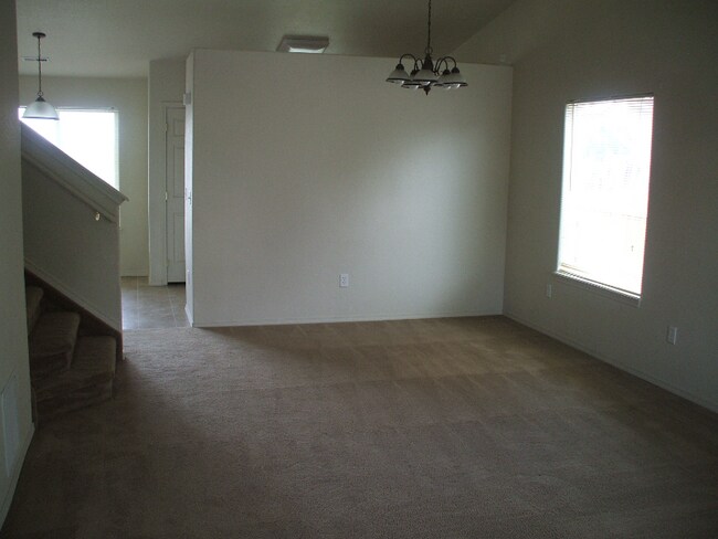 Building Photo - 3934 Pronghorn Ln