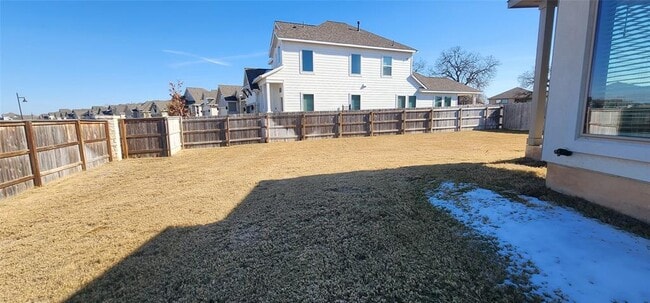 Foto del edificio - 408 Los Olives Ln