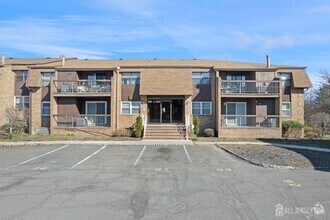 Building Photo - 529 Sharon Garden Ct