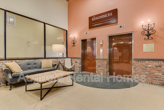 Foto del edificio - 936 Broad St