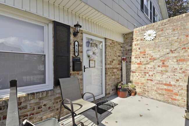 Building Photo - 415 Ingleside Ave