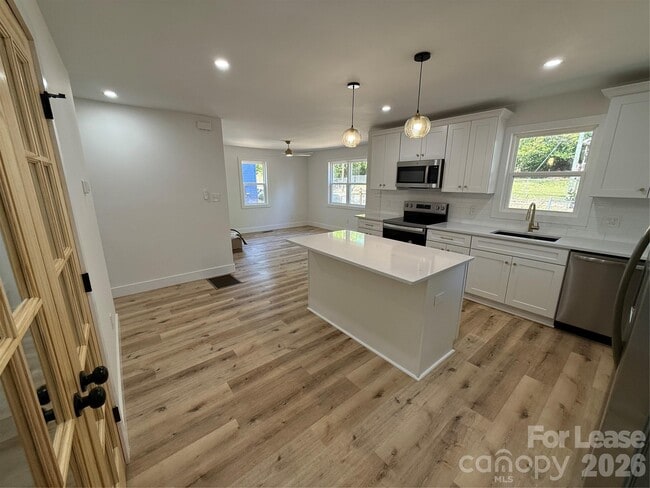 Foto del edificio - 1416 N Davidson St