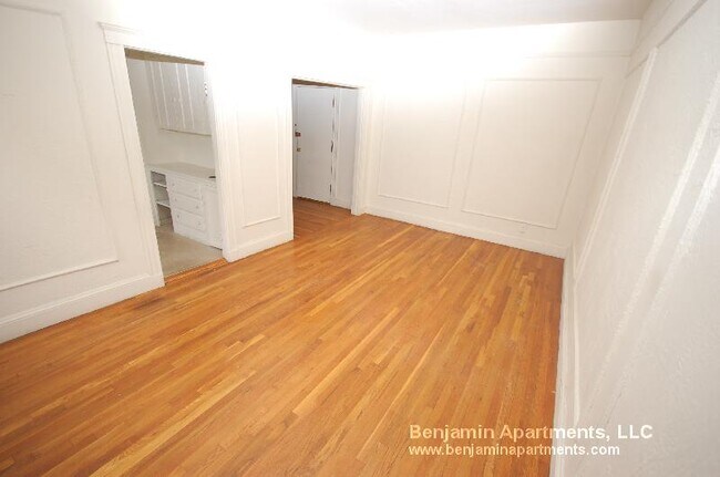 Foto del edificio - 66 Chiswick Rd