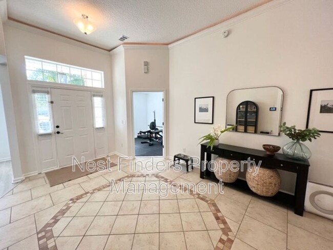 Building Photo - 12335 Vine Maple Way