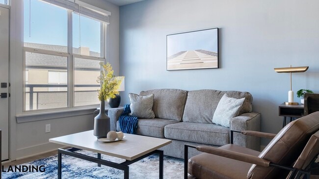 Building Photo - 49 Boulevard SE