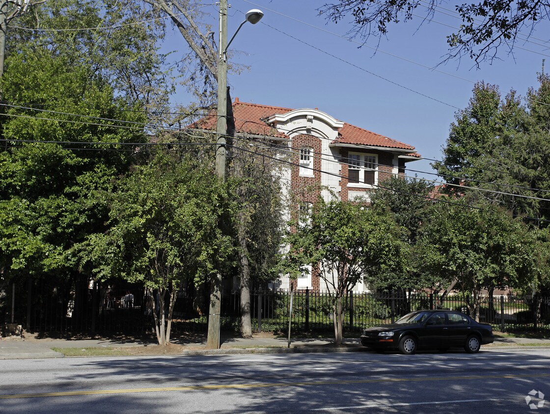 Building Photo - 198 Ponce de Leon Ave NE
