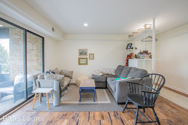 Building Photo - 2 br, 2 bath House - 300 Forbes St (#F)