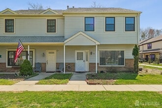 Building Photo - 1216 Thomas Ave