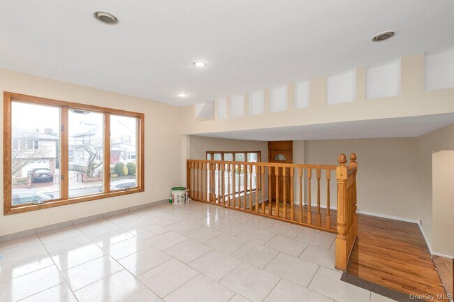 Foto del edificio - 295 Plain Ct