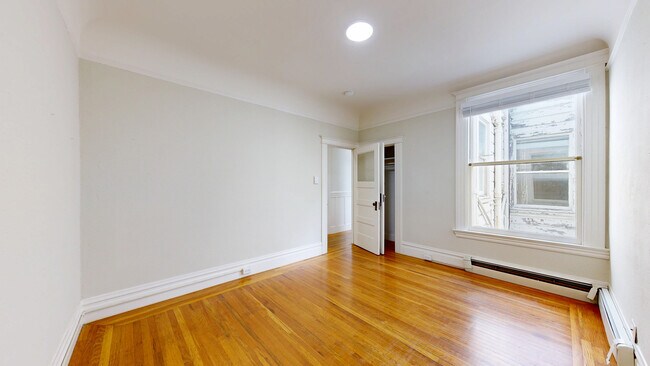 Building Photo - 2260 Market St