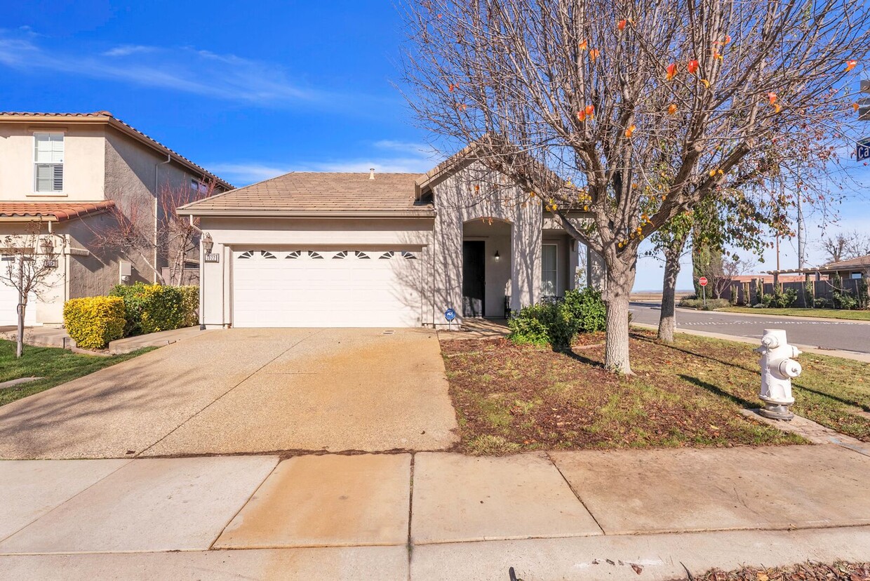 Primary Photo - 3922 Iron Gate Way