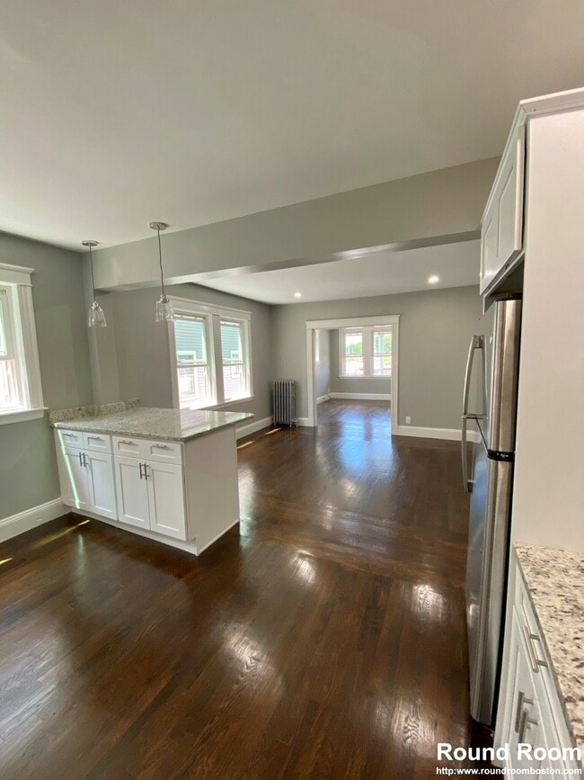 Building Photo - 50 Spring St