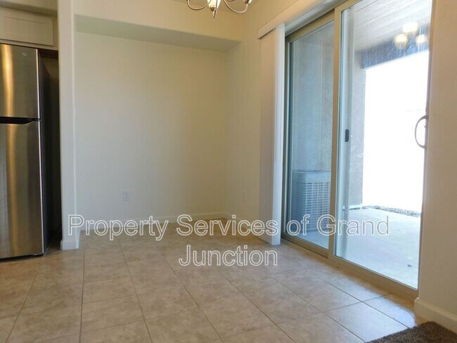 Building Photo - 654 Trinity Way