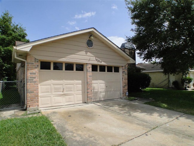 Building Photo - 16314 Sinaloa Dr