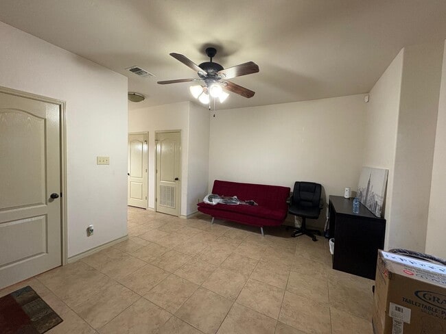 Building Photo - 10706 International Blvd