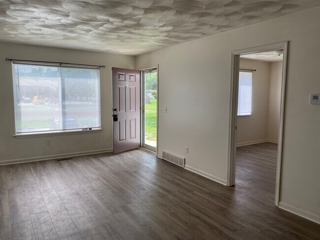 Foto del edificio - 604 Forest St