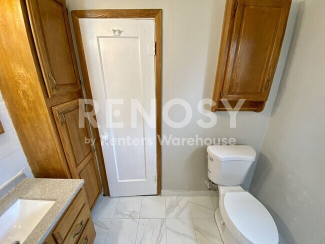 Foto del edificio - 1263 Ames St