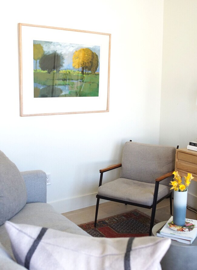 Building Photo - 2001 E Mabel St