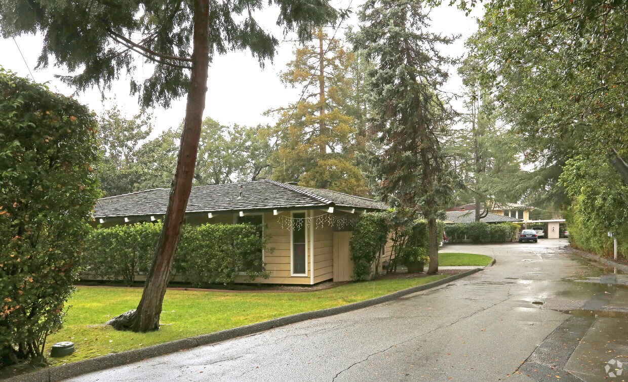 Los Altos Gardens II Apartments in Los Altos, CA