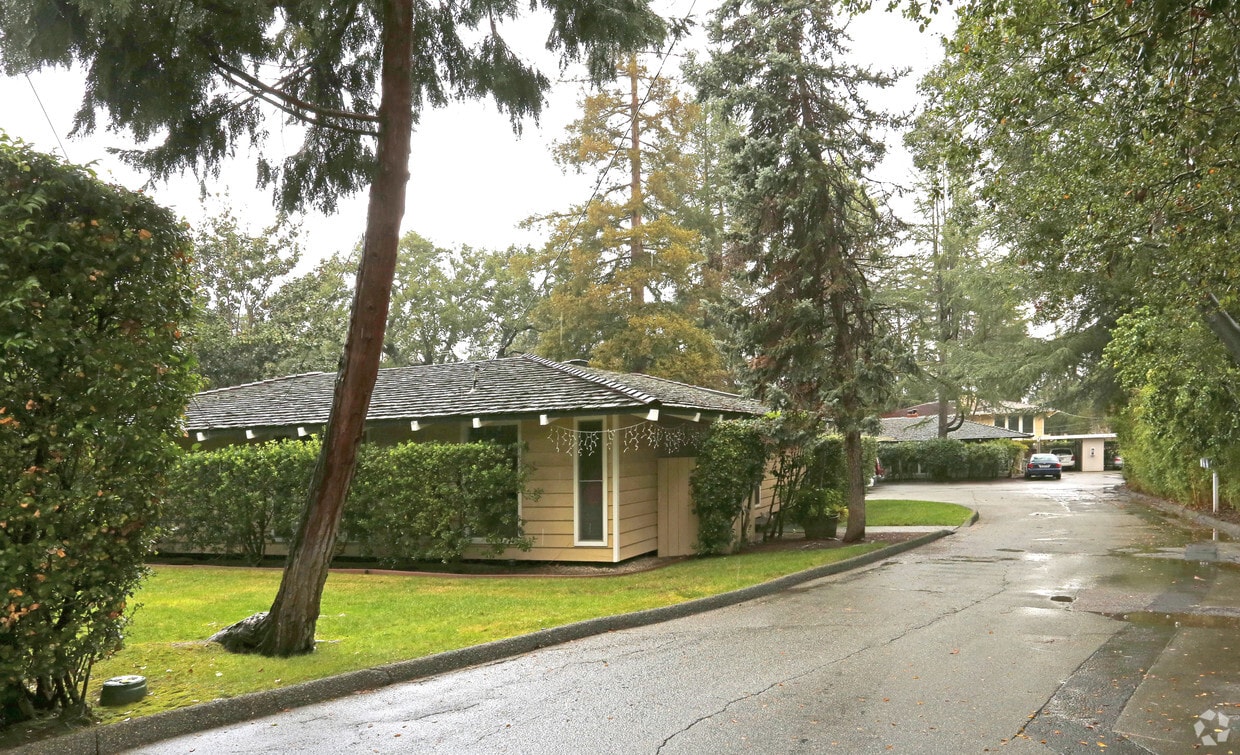 Los Altos Gardens II Apartments in Los Altos, CA