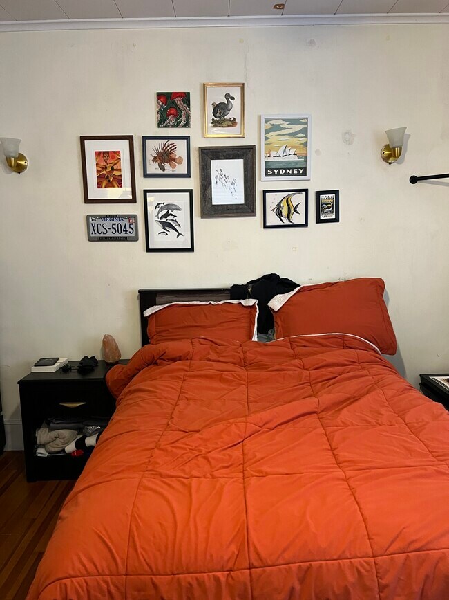 Building Photo - 13 Hancock St