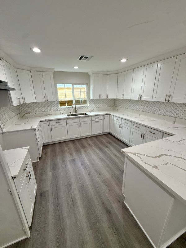 Building Photo - 10501 Angell St