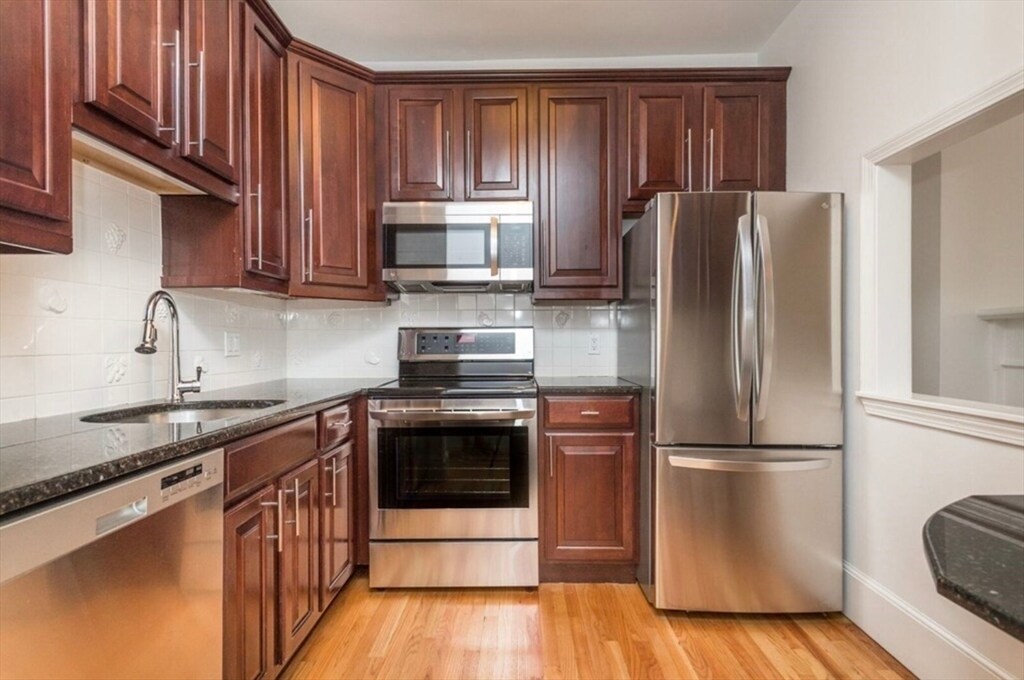 Primary Photo - 238 Marlborough St