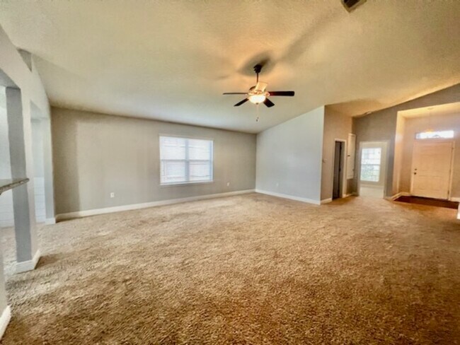 Building Photo - 4427 Mirada Way