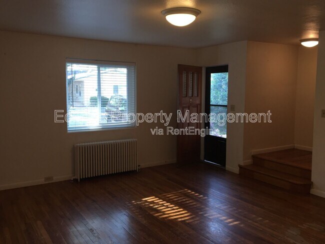 Foto del edificio - 219 Edison Ave