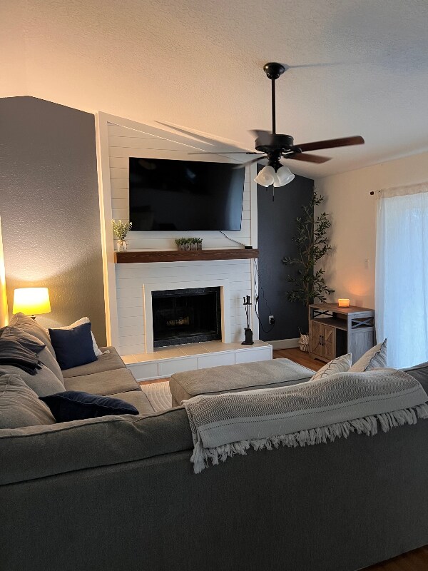 Foto principal - 280 Buccaneer St NE