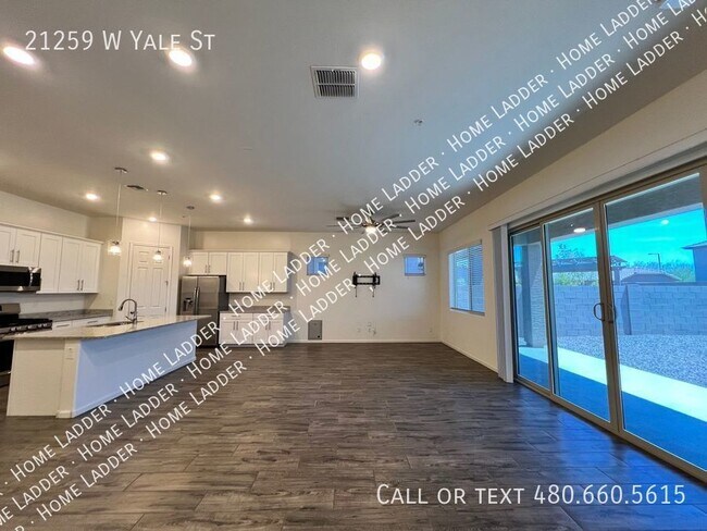 Foto del edificio - Beautiful 3 Bed, 2.5 Bath Home - Sienna Hi...