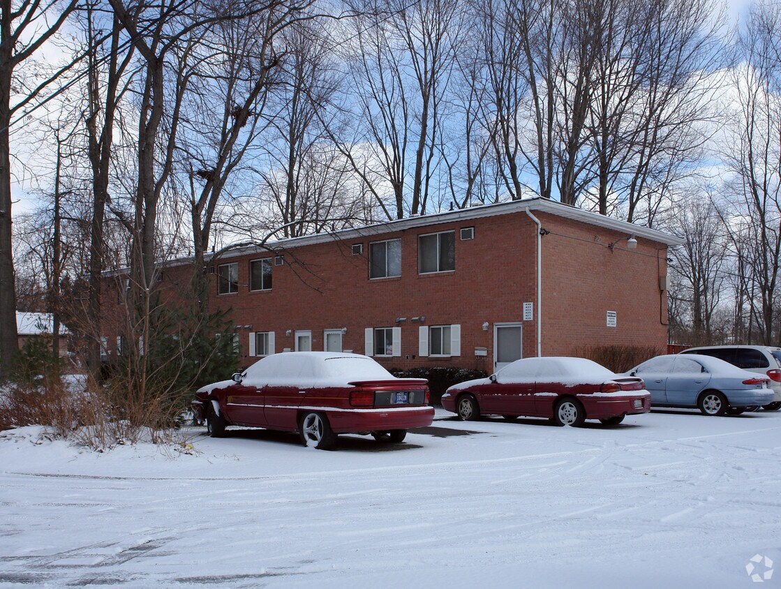 Primary Photo - 419-441 Garrett St