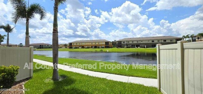 Foto del edificio - 1390 Lara Cir